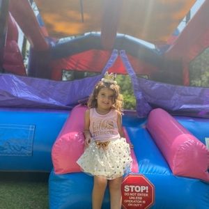 Meet your Posher, Connie